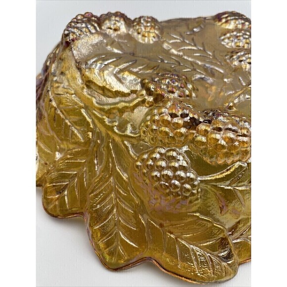 Antique Imperial Marigold Carnival Grape Leaf Shape Glass Scalloped Bowl Dish 7" - Picture 4 of 4